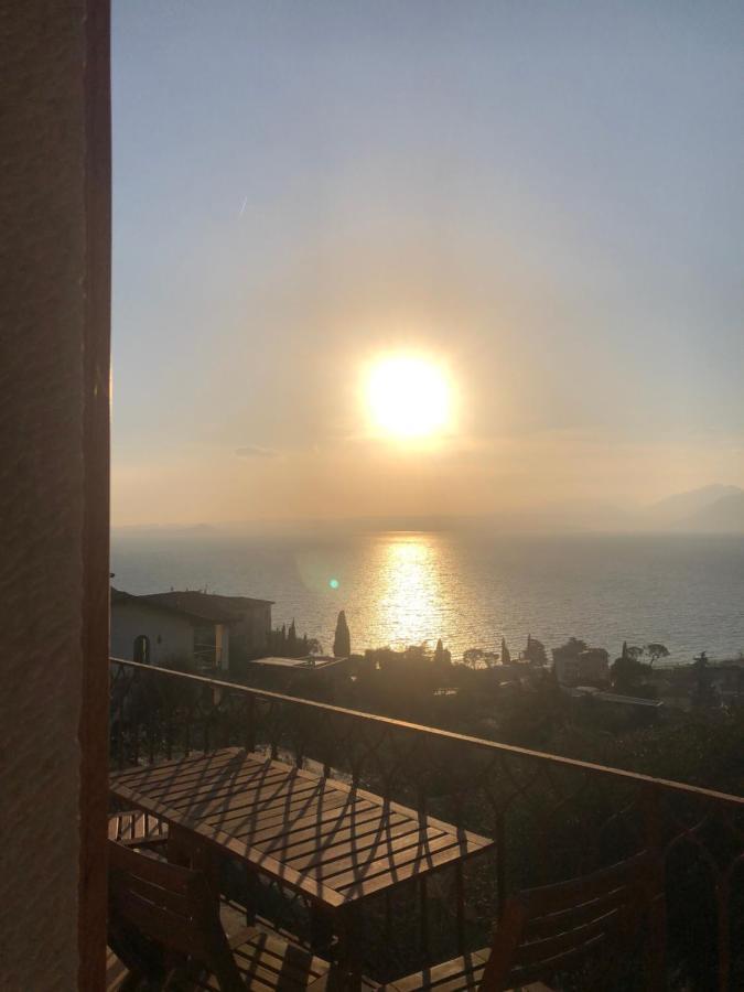 Appartamento Casa Patrizia Torri Del Benaco Esterno foto