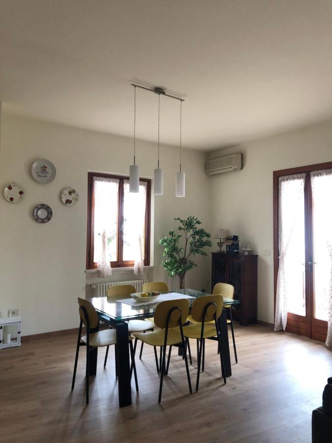 Appartamento Casa Patrizia Torri Del Benaco Esterno foto