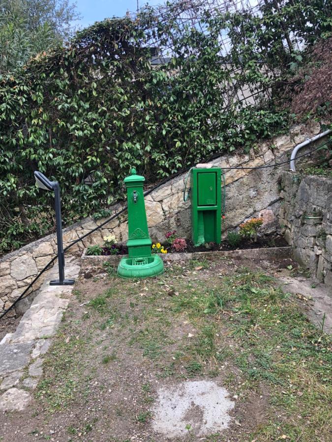 Appartamento Casa Patrizia Torri Del Benaco Esterno foto