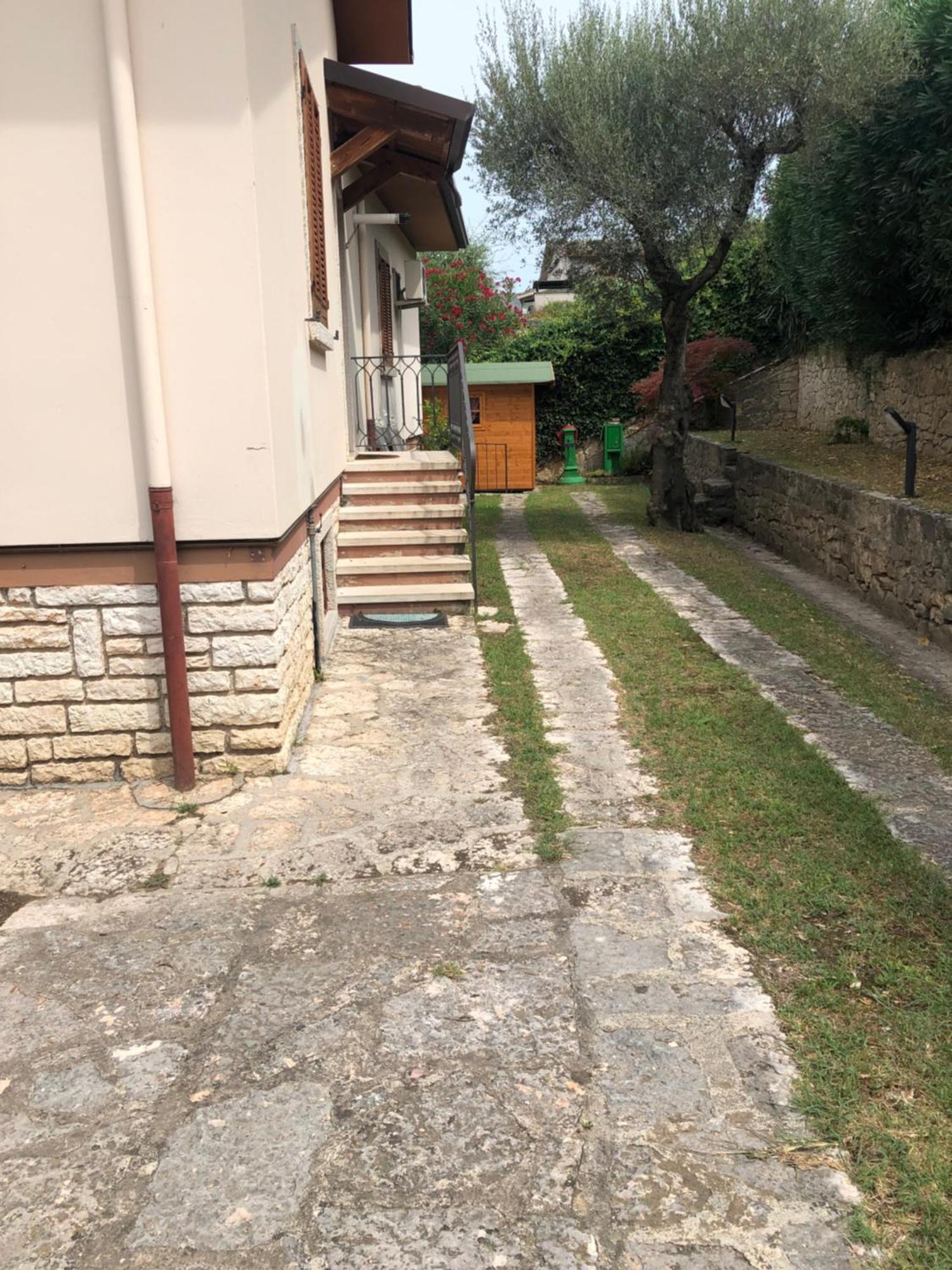Appartamento Casa Patrizia Torri Del Benaco Esterno foto