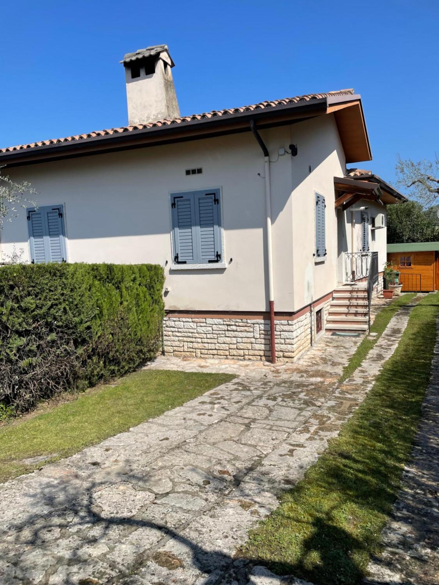 Appartamento Casa Patrizia Torri Del Benaco Esterno foto